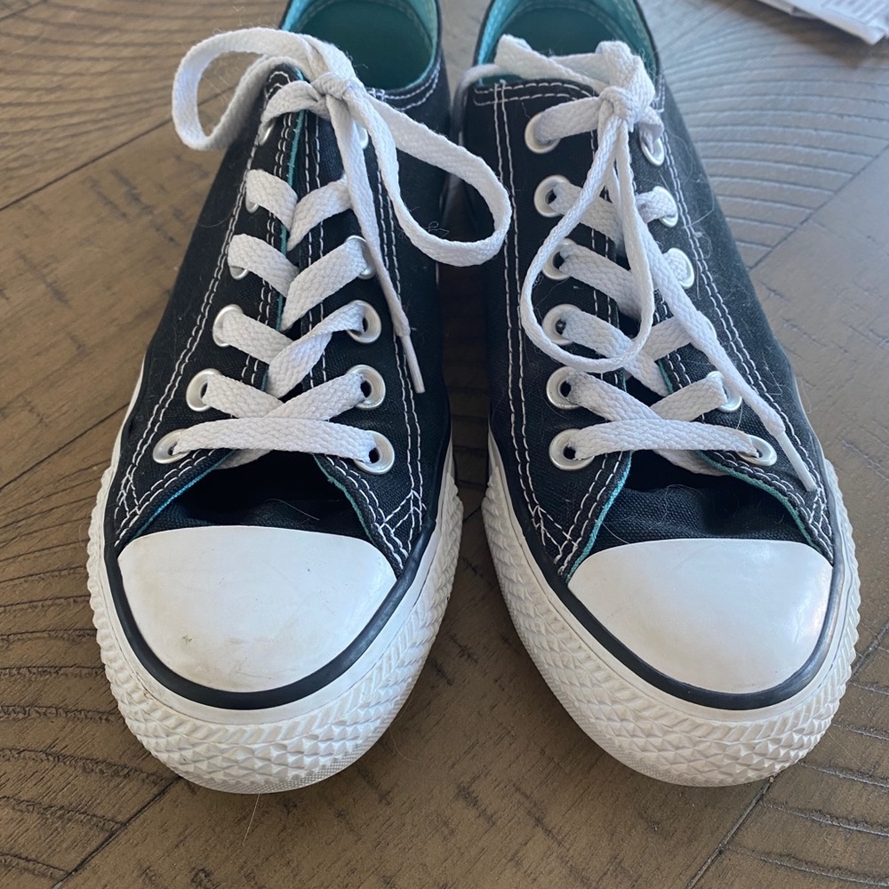 Women’s converse shoes